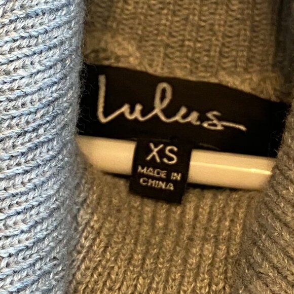 LULUS light gray long sleeve sweater dress, turtleneck size XS - Picture 2 of 9
